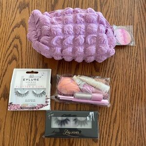 🎁3/$15 New Ulta beauty bag  Lilac make up bag with make up and lashes